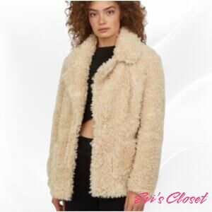 H&M Women's Jacket Sz L Faux FurTeddy Bear Off White Snap Button.